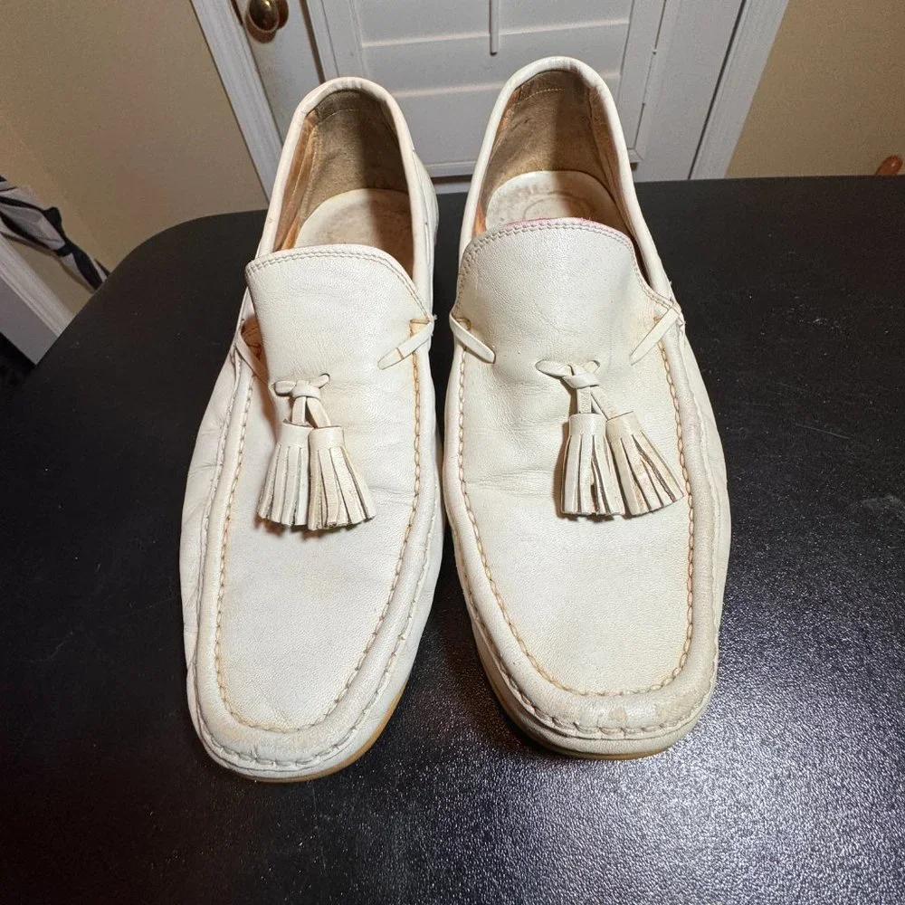 Bally size 9.5 cream mens leather shoes with tassels